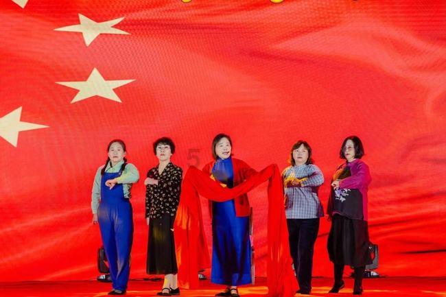 在古代，你觉得伪造圣旨可行吗？